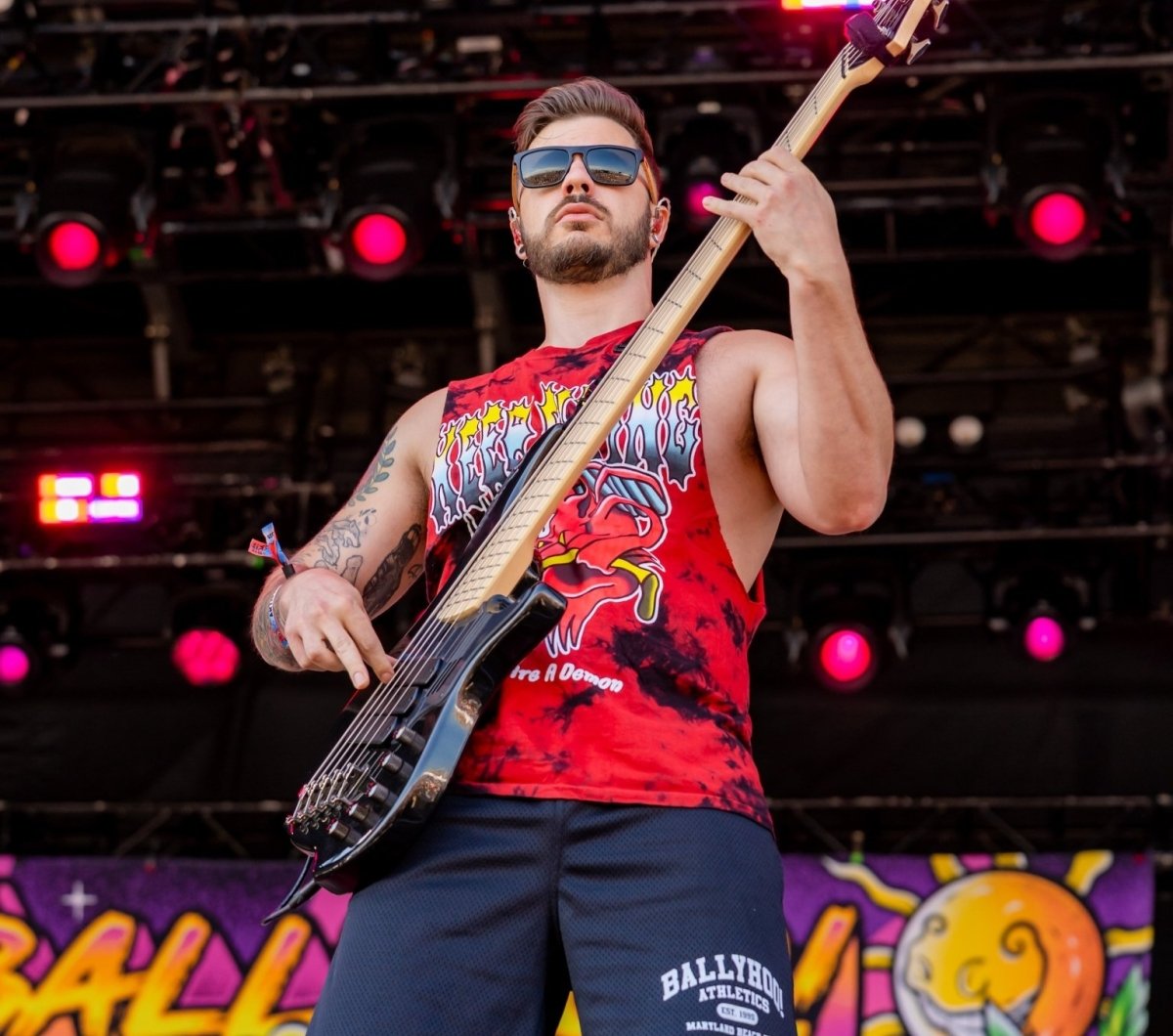 Ballyhoo! at Oceans Calling Ballyhoo! bass player at Oceans Calling