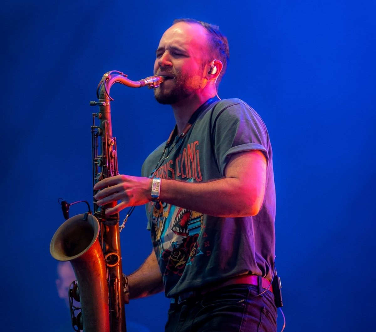 Oceans Calling saxaphone player at Oceans Calling